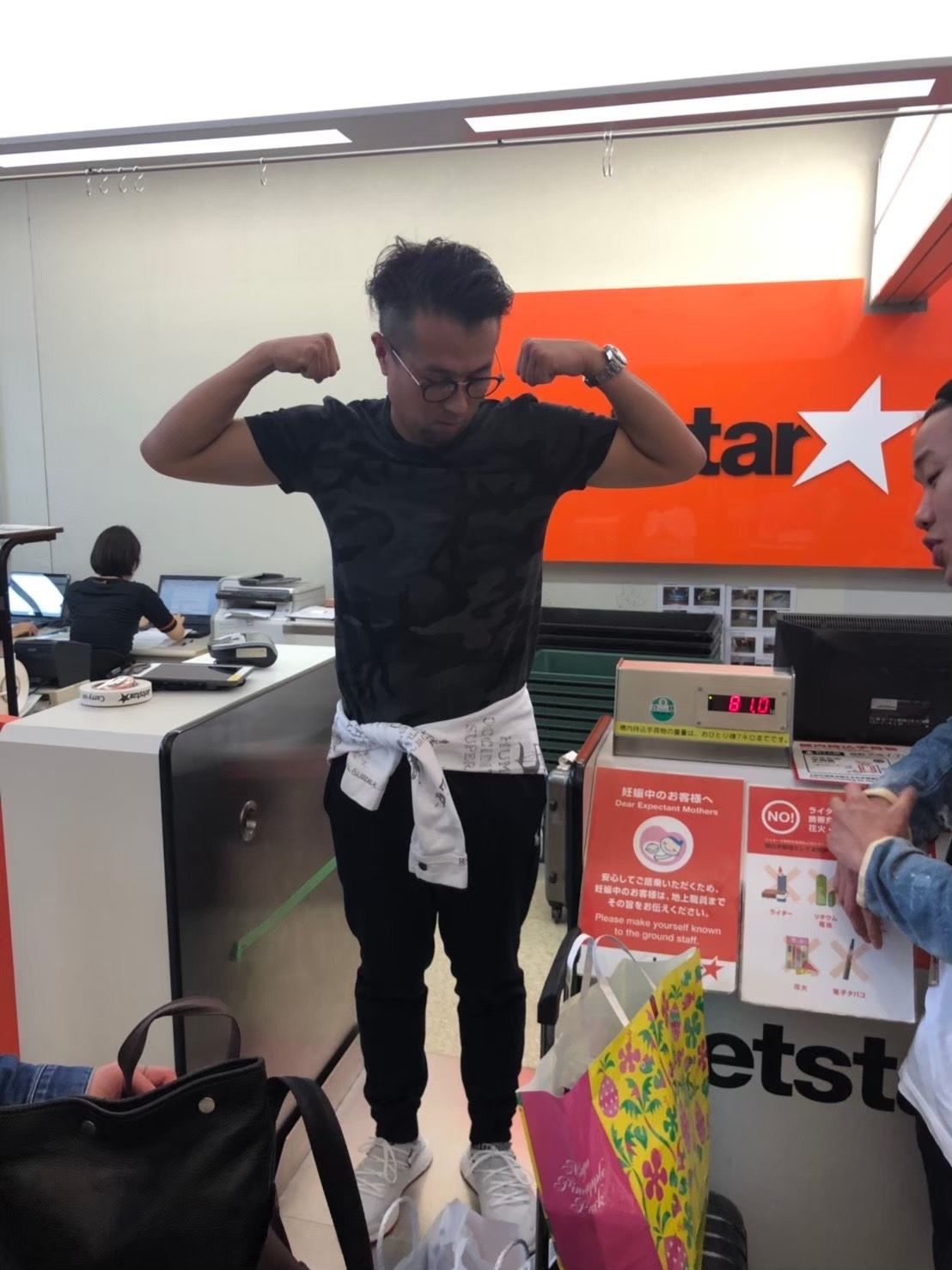 【近鉄富田林駅】≪実働8時間・20時迄に退勤≫≪社会保険完備≫地域密着の人気ヘアサロン！広々な店内、幅広いメニューを展開しています！気さくで元気なスタッフが自慢の素敵サロン！「aile ciel(エールシエル)」からアシスタント（美容師）の求人☆★☆