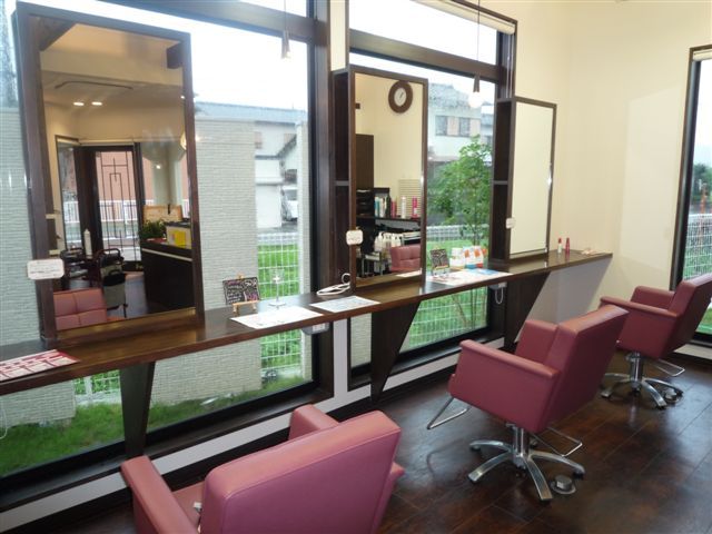 【海南】美容室では珍しい社会保険完備の好待遇♪♪その他の待遇も今後もっと良くしていくつもりです！モダンでアーティスティックなお洒落サロン「felice」からスタイリスト（美容師）の求人☆★