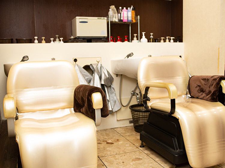 【寝屋川公園】平均退社18時台で、プライベートも充実。自主性重視の環境で、一緒にお店を作っていきませんか？とても気さくなスタッフさんが多いサロンです！「Hair Stadium BOB 寝屋川公園店 （ヘアースタジアムボブネヤガワコウエンテン）からスタイリスト（美容師）の求人☆★