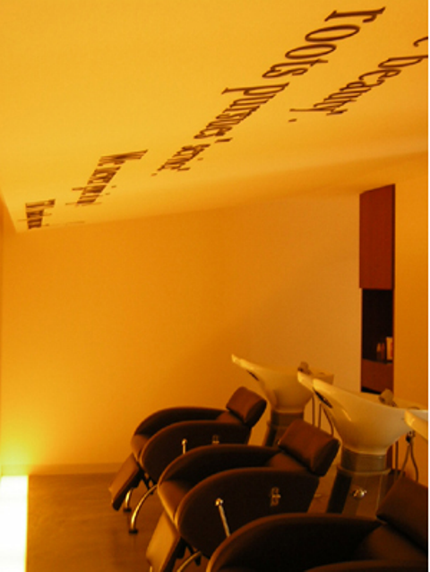 【西宮北口】新卒生・通信生・未経験OK♪合宿や勉強会などもあるので、たくさん学べる環境☆ヘッドスパもメニューであり男女問わず人気です♪働きやすい環境のサロン“roots”からアシスタント（美容師）の求人☆★☆