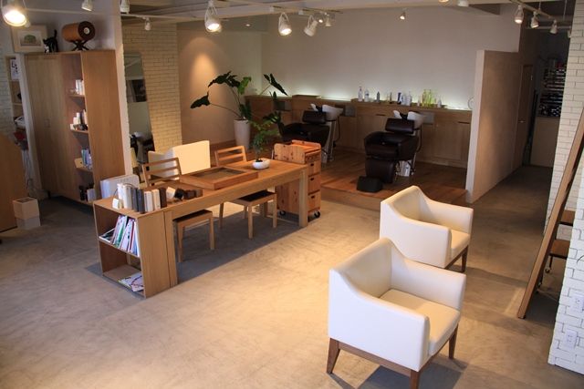 【北野田】≪月給20万円≫嬉しい、休日選択制！しっかり教育していただける環境で、デビューを目指しましょう♪スタッフを含め、皆が幸せになるサロンを目指してます！Dolce（ドルチェ）からアシスタント（美容師）の求人★☆