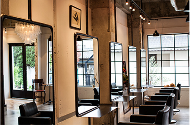 【曽根】撮影やコンテストなどに興味がある！どんどんスキルアップしていきたい！そんな方お待ちしております★熱い気持ちを持ったオーナーさんたちと共に頑張っていきませんか 地域密着型のお洒落なサロン“hair ROSSO（ロッソ）”からアシスタント（美容師）の求人★☆