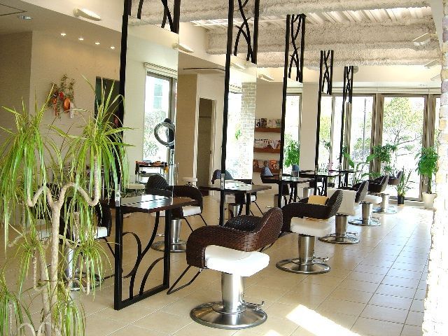 【宝塚】スパやネイル・着付けも学ぶことが出来ます♪新卒生・通信生・未経験OK★社内イベントも充実していてスタッフさん同士も仲良し！ネイルも併設のトータルビューティーサロン“CosmicGarden（コズミックガーデン）”からアシスタント（美容師）の求人☆★☆