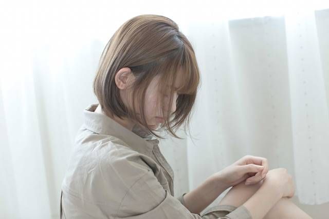 【心斎橋】≪月給18万円スタート♪≫≪月7.8日休み☆≫≪社会保険あり≫女性が働きやすい環境創りを目指しているオシャレでアンティーク調なサロン“chouchou（シュシュ）”しっかりオーナーさんが技術を教えてくれるので素敵な美容師にきっとなれますよ★アシスタント（美容師）の求人☆☆