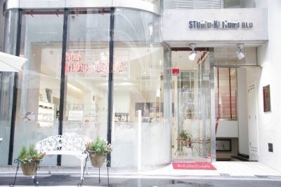 【心斎橋】経験の浅い方もOK!有名人や芸能人のカットやセットも行う、スゴ腕オーナーさんの下で勉強してみませんか 今後もますます大きくなるクリエイティブサロン「STUDIO-KOIZUMI(スタジオコイズミ)」からアシスタント(美容師)の求人☆★