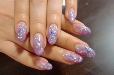 【伊丹】高い技術とアットホームな雰囲気でリピーターが多い人気サロンです♪♪パート・アルバイト／ネイリスト(ネイルサロン)の求人