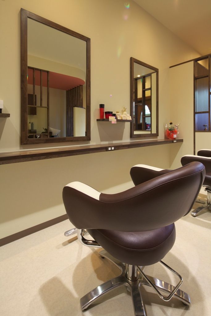 【八幡前】女性スタッフが多数活躍している地域密着型のアットホームサロン「mieux」からアシスタント（美容師）の求人！トータルビューティを提供してるので様々な技術が身に付きます☆★