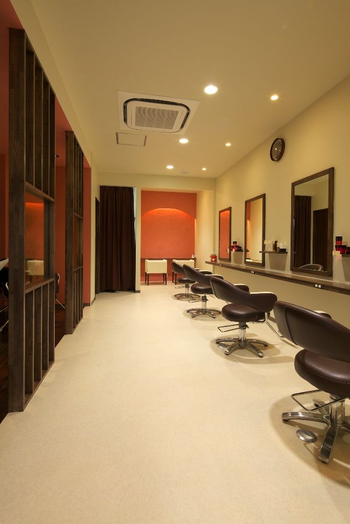 【八幡前】女性スタッフが多数活躍している地域密着型のアットホームサロン「mieux」からアシスタント（美容師）の求人！トータルビューティを提供してるので様々な技術が身に付きます☆★