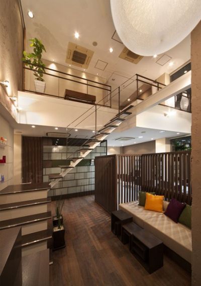 【大和西大寺】スタッフさんの定着率◎平均21時半には退社しているので、仕事とプライベートの両立で充実した美容師ライフを★お客様とは密な関係を築いていけるように、1人のお客様に対してスタッフ皆で関わっていきます！郊外型トータルビューティサロンHair STUDIO Feeasy (ヘアースタジオフィージー)からアシスタント(美容師)の求人★☆