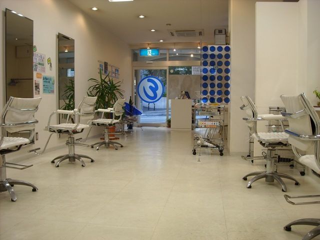 【緑地公園】楽しみながらのびのび働ける地域密着型の少人数×アットホームなサロン!高還元でしっかり稼げる給与体制を用意しています!「hair’s effect(ヘアーズエフェクト)」からスタイリスト(美容師)の求人★☆