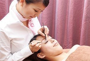 【生駒】≪月8日、月10日休みを選択可能／社会保険完備／土日休みOK／入社半年後月給27万円≫充実の研修体制を用意しており、未経験からでも安心してアイリストを目指せます.
「Beauty eyelash 生駒近鉄店（ビューティーアイラッシュイコマキンテツテン）」からアイリスト（まつげエクステ・まつげパーマ・アイブロウ）の求人☆☆