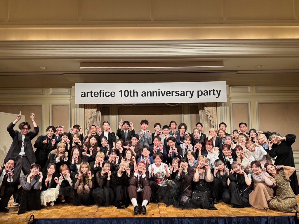 【西梅田】≪社会保険完備≫集客力、抜群!人気のトレンド発信サロン。ブランディングに力を入れたい方や外部への発信をしていきたい方にオススメ。「CYAN by artefice(シアンバイアルテフィーチェ)」からスタイリスト(美容師)の求人☆★☆