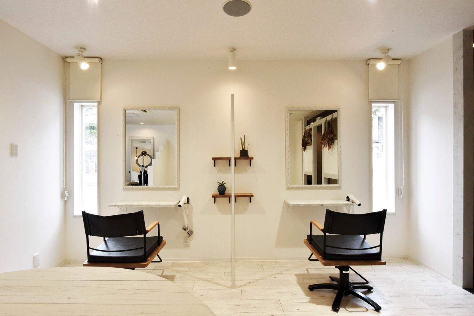 【垂水駅】≪完全週休2日（日月定休）≫≪平均退社17時≫≪社会保険完備≫大人の女性のためのエイジングケア専門店！プライベートも充実でき、頑張った分しっかり還元！ブランクがある方やママさんでも長く続けられるサロン！「Ceu by STELLA（セウバイステラ）」スタイリスト（美容師）の求人☆★