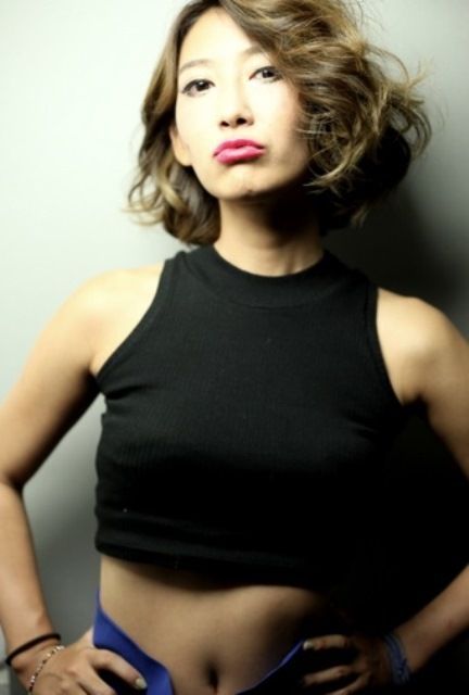 【三宮】オーナーさんからしっかり技術を学ぶことが出来るので、確実に成長していける環境★黒を基調としたオシャレな少人数 アットホームなサロン“LUCE（ルーチェ）”からアシスタント（美容師）の求人☆★