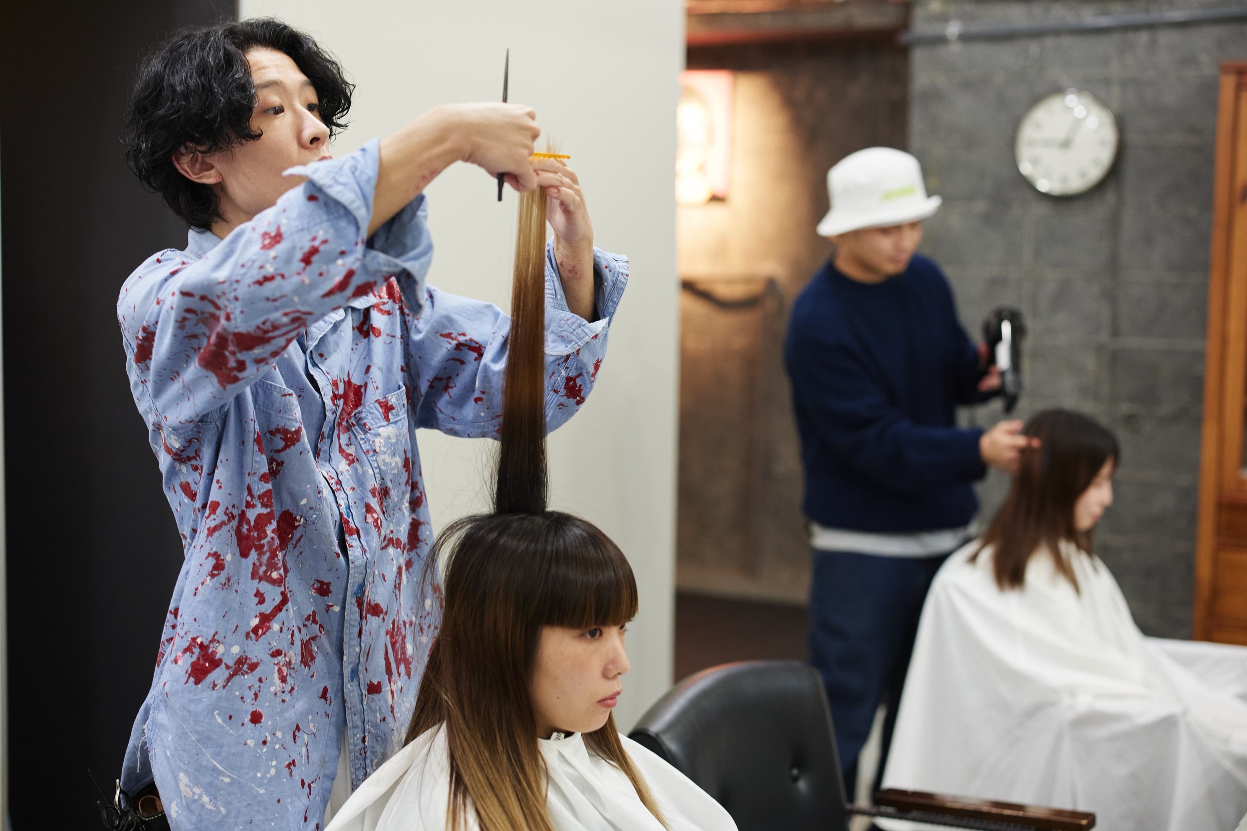 【曽根】《月給24万円スタート》《社会保険完備》「美容好き」な明るく前向きなスタッフばかり!互いを思いやりながらお店づくりをしています。各エリアに続々出店中の人気サロン「LUCE for hair.(ルーチェフォーヘアー)」からスタイリスト(美容師)の求人です☆★☆