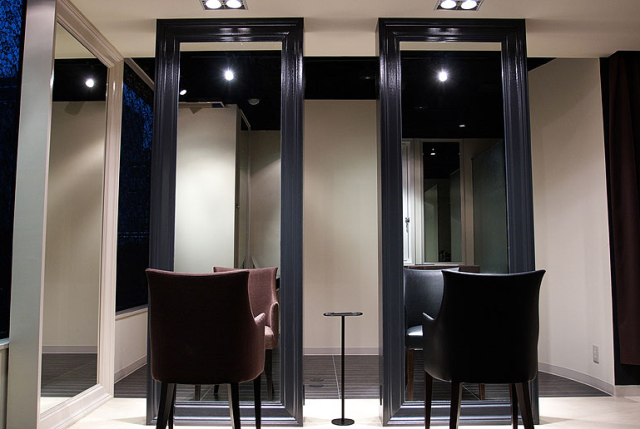 【北堀江】≪完全週休2日制≫≪社会保険完備≫入客チャンスアリ！しっかりお客様と関わることが出来るので、更に技術を高めていける！丁寧な接客と確かな技術で多くのお客様から支持されているサロン「nine（ナイン）」からスタイリスト（美容師）の求人☆★