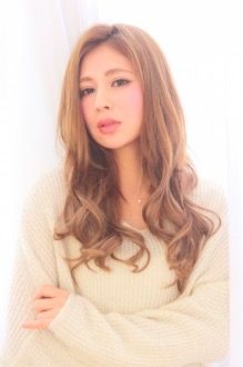 【三宮】≪社会保険完備≫≪実働8時間≫芸能人、雑誌モデルさんも来店！「トレンドに強くなりたい！」「華やかな舞台も経験したい！」そんな方にピッタリです。「KANNA（カンナ）」からスタイリスト（美容師）の求人☆★