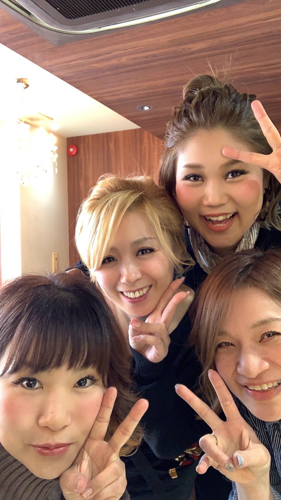 【南海岸和田】≪日曜定休≫≪17時受付締め≫≪月6〜10日選べる休日数≫≪社会保険完備≫産休育休もあり、女性が安心して活躍できるサロン！勤務日数も相談OK！限られた時間でもしっかり稼いで、家庭との両立もできますよ。「MK（エムケイ）」からスタイリスト（美容師）の求人☆★☆