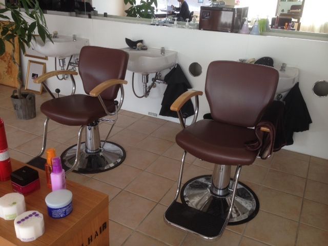 【姫路】やる気次第で2年でスタイリストデビューを目指せる環境★お客様としっかり関われる、少人数 プライベートサロン“alchemy workz（アルケミー ワークス）”からアシスタント（美容師）の求人☆★☆