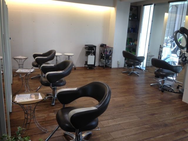 【元町】しっかりとした技術を学べる！少人数 アットホームなサロン「Re:ism Hair and Comfort（リズムヘアーアンドコンフォート）」からアシスタント（美容師）の求人☆★☆