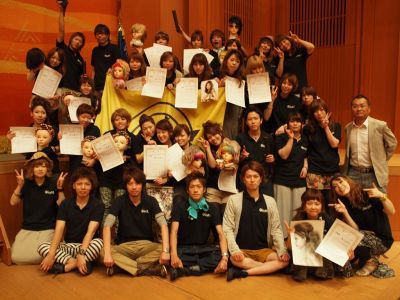 【大和八木】◆◇社会保険完備◇◆スタッフさんが長く安心して働ける職場環境完備★研修体制もしっかりしているので、経験が浅くても安心してくださいね♪仕事も遊びもいつも本気で取り組むスタッフさんが活躍するOZ Line (オズライン)からアシスタント(美容師)の求人☆★☆