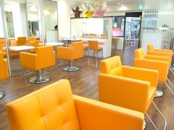 【三宮】≪最低保証あり≫入客チャンスあり!集客は会社が全面サポート♪お休みも選べるのでプライベートも充実!フリー45%・指名55%還元の完全歩合!頑張った分しっかり稼げますよ!「edge origination 三宮店(エッジオリジネーションサンノミヤテン)」からスタイリスト(美容師)の求人☆★