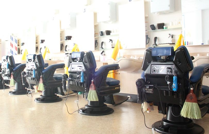 【大曽根】≪月7日休み≫≪ほぼ時間どおり退勤可能≫≪社会保険完備≫長く働ける条件が整った理容室です「カットサービス イオン徳川明倫店（カットサービスイオントクガワメイリンテン）」から理容師（見習い・中習・技術者）の求人☆★