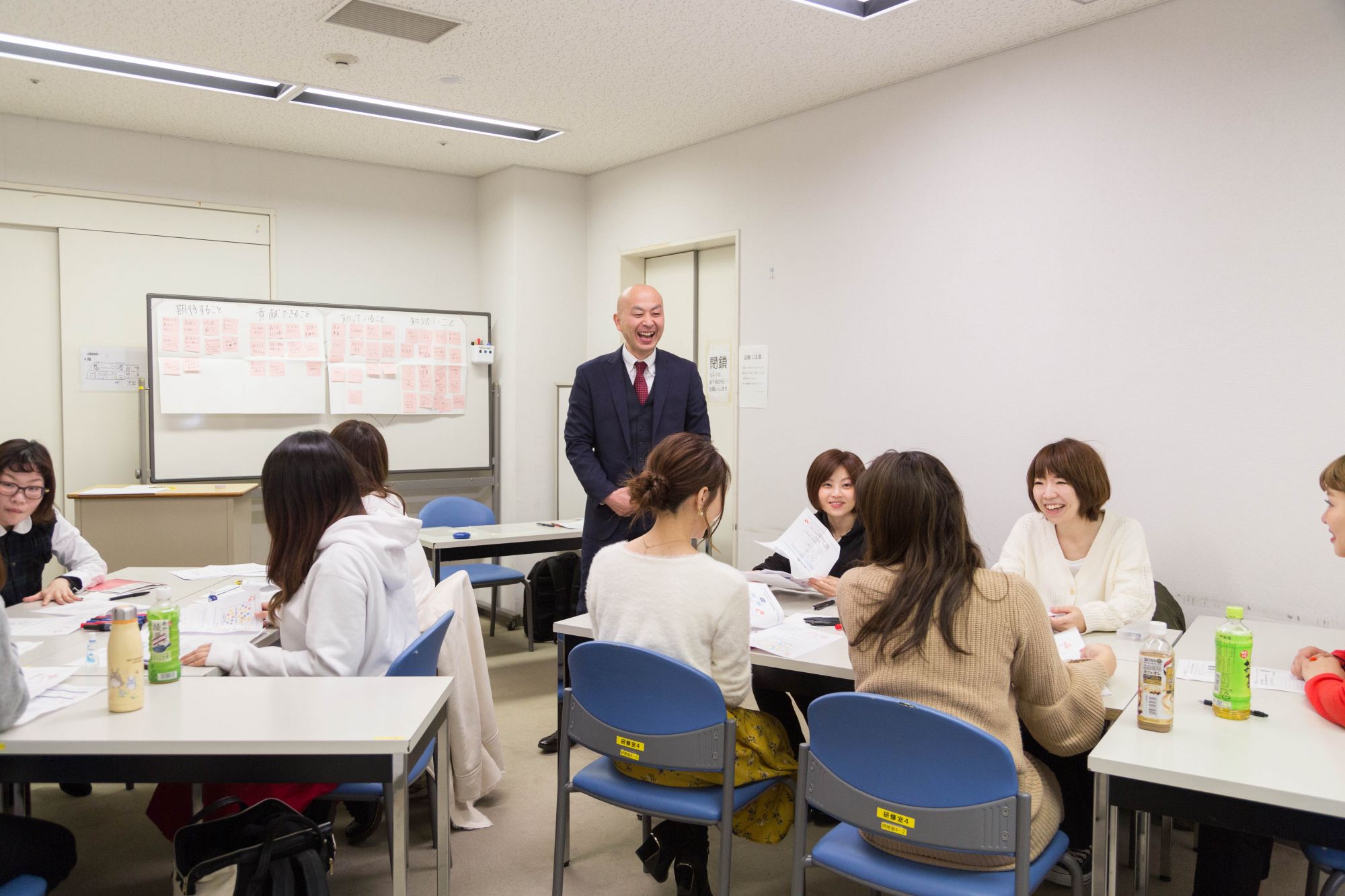 【樟葉】≪完全週休2日≫≪有給休暇あり≫≪社会保険完備≫高い技術力とカウンセリングが人気!未経験の方には明確なカリキュラムを準備しています。長く働ける環境づくりを目指しているサロン「ミニョンアイラッシュデザインサロン くずは店(ミニョンアイラッシュデザインサロンクズハテン)」アイリスト(アイデザイナー・まつげエクステ)の求人☆☆