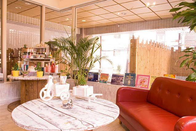 【天神橋筋六丁目】≪完全週休2日制！社会保険完備！営業時間内レッスン中心≫エクステや特殊系カラーなども人気の“NEU!z SCHOEN（ノイズシェーン）”スタッフが増えたら週休2日制を目指しています！アシスタント（美容師）求人☆★☆