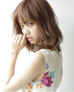 【三宮】≪正社員:月給27万円スタート≫≪業務委託:フリー40％／指名50％還元≫新規の集客力が抜群！入客チャンスも多いので月給40万円以上稼ぐ事も可能！がっつり稼ぎたい方もプライベートを重視したい方も相談してください“A+ hair（アップヘアー）”からスタイリスト（美容師）求人☆★☆