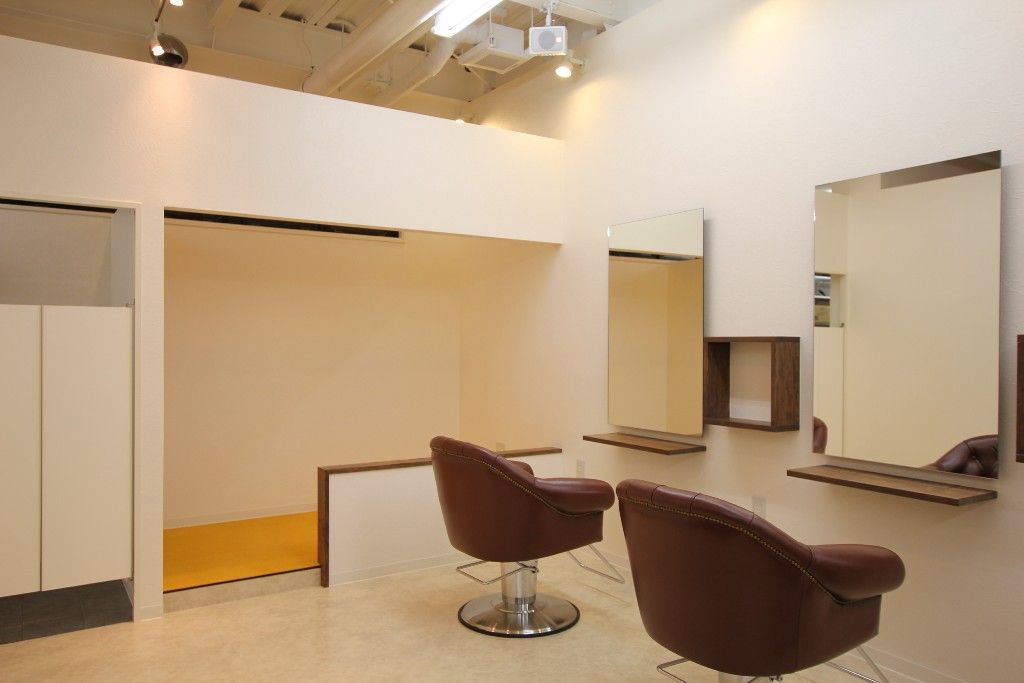 【樽井】≪社会保険完備≫≪デビューまで2年≫≪営業内レッスンあり≫指名があればアシスタントでも歩合がついてやりがいがあります！スタッフさん同士の仲が良いのが自慢のサロン「grazie Shima（グラージェシマ）」からアシスタント（美容師）の求人☆★