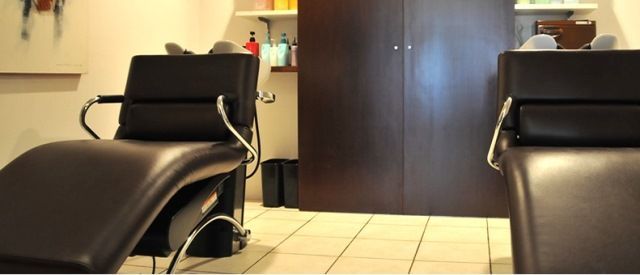 【元町】お客様一人一人にしっかり関われる！勤続年数によって有給休暇もアリ！少人数サロンなので、入客チャンスアリ！プライベートサロン「Ari（アリ）」からアシスタント（美容師）の求人☆★☆