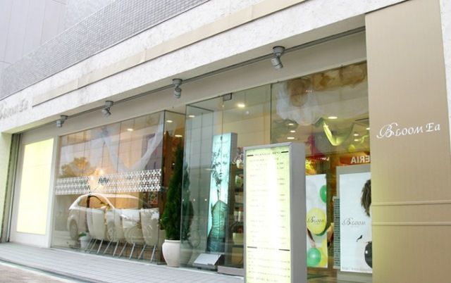 【三国】お給料17万円スタート★スタッフ同士仲が良いので一緒にキャリアアップ出来る環境!◇社会保険完備◇地域密着型のアットホームサロン“Ea(エア)”からアシスタント(美容師)の求人☆★☆