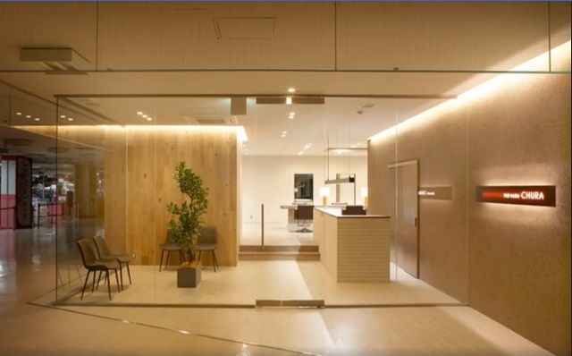 【蔵前町】 月給22万円以上  月8日休み・有給休暇あり  社会保険完備  19時営業終了  引越し費用10万円or寮を選択可能 安心して長く働いていけるように充実した条件があります！「Hair Make Chura 金岡店（ヘアーメイクチュラカナオカテン）」からアシスタント（美容師）の求人☆★