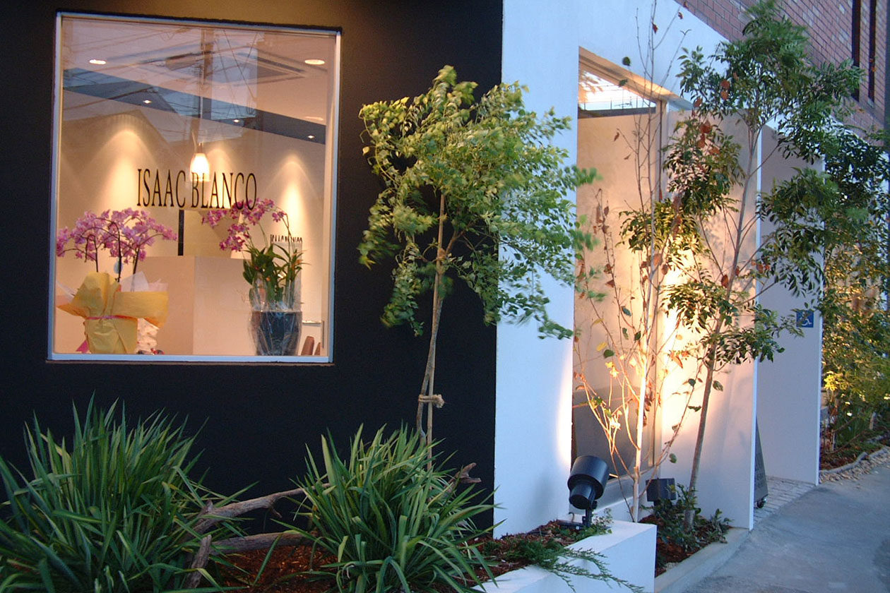 【甲子園】≪社会保険完備≫≪完全週休2日≫≪実働8時間≫≪平均3年でデビュー≫福利厚生が充実している中で確実にキャリアアップしていける環境!大阪・兵庫圏内で店舗展開しているサロン「BIGOUDI salon 甲子園(ビグディーサロンコウシエン)」からアシスタント(美容師)の求人★☆