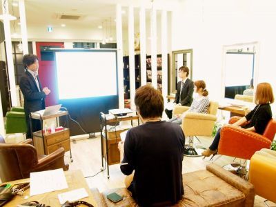 【北花田】≪社会保険完備≫≪完全週休2日制≫≪平均19時退社≫≪入客チャンスあり≫ヘアケアにこだわって、お客様一人ひとりと関わっていきます！ナチュラル可愛い系サロン「LILIA. （リリア）」からスタイリスト（美容師）の求人☆★