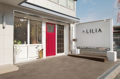 【北花田】≪社会保険完備≫≪完全週休2日制≫≪平均19時退社≫≪入客チャンスあり≫ヘアケアにこだわって、お客様一人ひとりと関わっていきます！ナチュラル可愛い系サロン「LILIA. （リリア）」からスタイリスト（美容師）の求人☆★