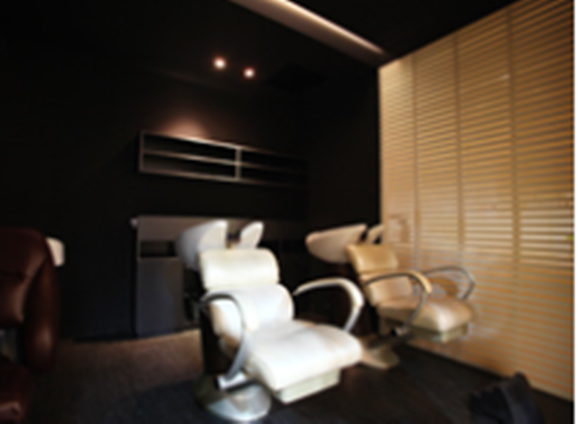 【豊中駅】≪月8,9日休み≫≪19時までに退勤可能≫≪社会保険完備≫働きやすい環境で働きませんか 集客抜群の地域密着型のアットホームサロンブランクのある方、ママさんも大歓迎!「sync 豊中店(シンクトヨナカテン)」からスタイリスト(美容師)の求人☆★