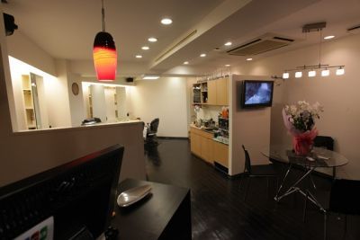 【門戸厄神】★週休2日制！！社会保険完備★入客チャンスあり！！プライベートも充実できる環境で働きませんか 地域密着型で長く愛されているユニセックスサロン¨ヘアークリエイティブサロン YASUMURA（ヤスムラ）¨からスタイリスト（美容師／理容師）の求人☆★