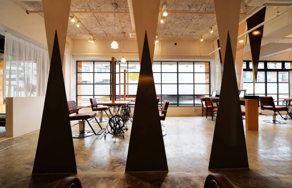 【和泉府中】≪月給20万円≫≪完全週休2日制≫≪社会保険完備≫≪有給休暇あり≫好条件で充実した待遇、教育面も充実しているので安心して長く働く事が可能です！『DOUBLE CONNNECTION（ダブルコネクション）』からアシスタント（美容師）の求人☆★☆