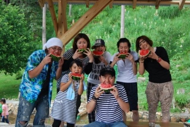 【西明石】≪営業中レッスンOK≫≪20時までに退勤可能≫デビューまでは約3年を目途としており、オーナーからマンツーマンで指導してもらえる環境です！アットホームサロン「Reach Out（リーチ アウト）」からアシスタント（美容師）の求人☆☆