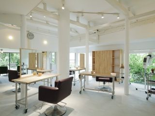 【富雄】◇◆月1回、日曜日に公休を当てることも可能!!◆◇カウンセリングに力を入れ、お客様とできるだけ近い距離で接客します★あなたの技術に応じてカット料金が変動するので、高額月給を狙えるかも★Gift(ギフト)からJr.スタイリスト・スタイリスト(美容師)の求人☆★