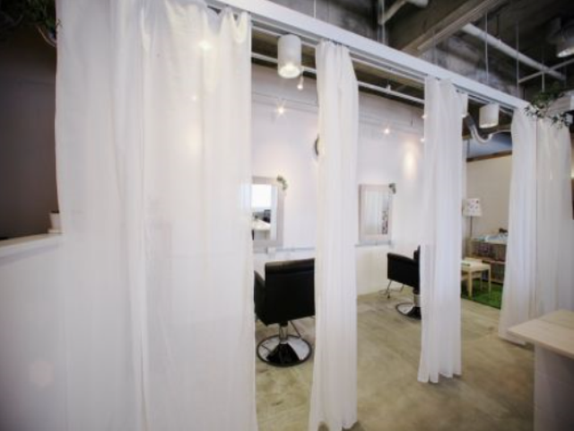 【妙法寺】≪完全週休2日制≫お客さん一人一人にしっかり関わることが出来る◎カフェのようなおしゃれなサロン「hair salon Felicias（ヘアーサロンフェリシアス）」からスタイリスト（美容師）の求人☆★☆