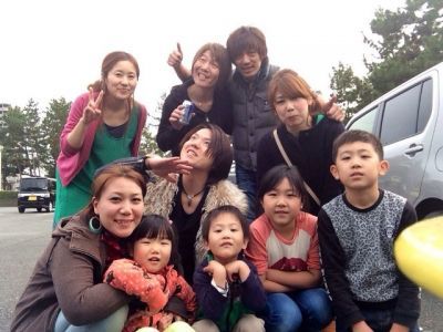 【堺東】≪月給23万円+歩合!!≫パート・アルバイトの方は≪週1日〜勤務OK≫プライベートを大切に出来る☆ママさんスタイリストも活躍中★スタッフの家族まで巻き込んでみんなでBBQなどスタッフの仲の良さが魅力の“hair’s はれるや(ヘアーズ ハレルヤ)”からスタイリスト(美容師)求人★☆