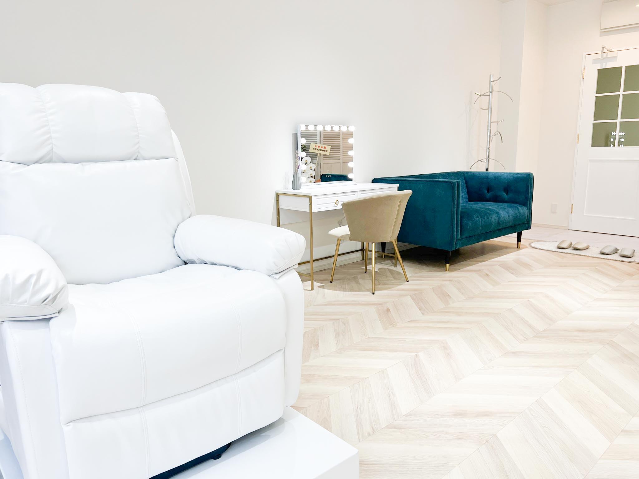 【西宮北口】≪正社員・委託から選択OK≫≪社会保険完備≫≪土日祝OK≫営業前後や休日のレッスンはなし!オンオフのメリハリをつけて働けるサロンです!「I'LL 西宮北口(アイルニシノミヤキタグチ)」からアイリスト(まつげエクステ・まつげパーマ・アイブロウ)の求人☆★