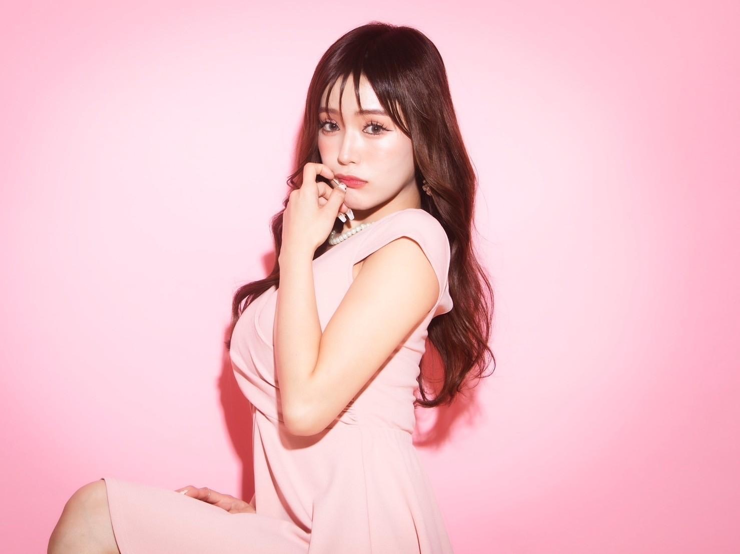 【大阪駅】≪有給休暇あり≫≪社会保険完備≫≪月給27万円スタート≫≪土日の月1日休みOK≫エクステなどの技術も学べます！実践しながら入客出来るので早く成長できるのもおすすめのポイント！ママさん美容師も大歓迎「a-rch for hair 梅田店（アーチフォーヘアーウメダテン）」からスタイリスト（美容師）の求人☆☆