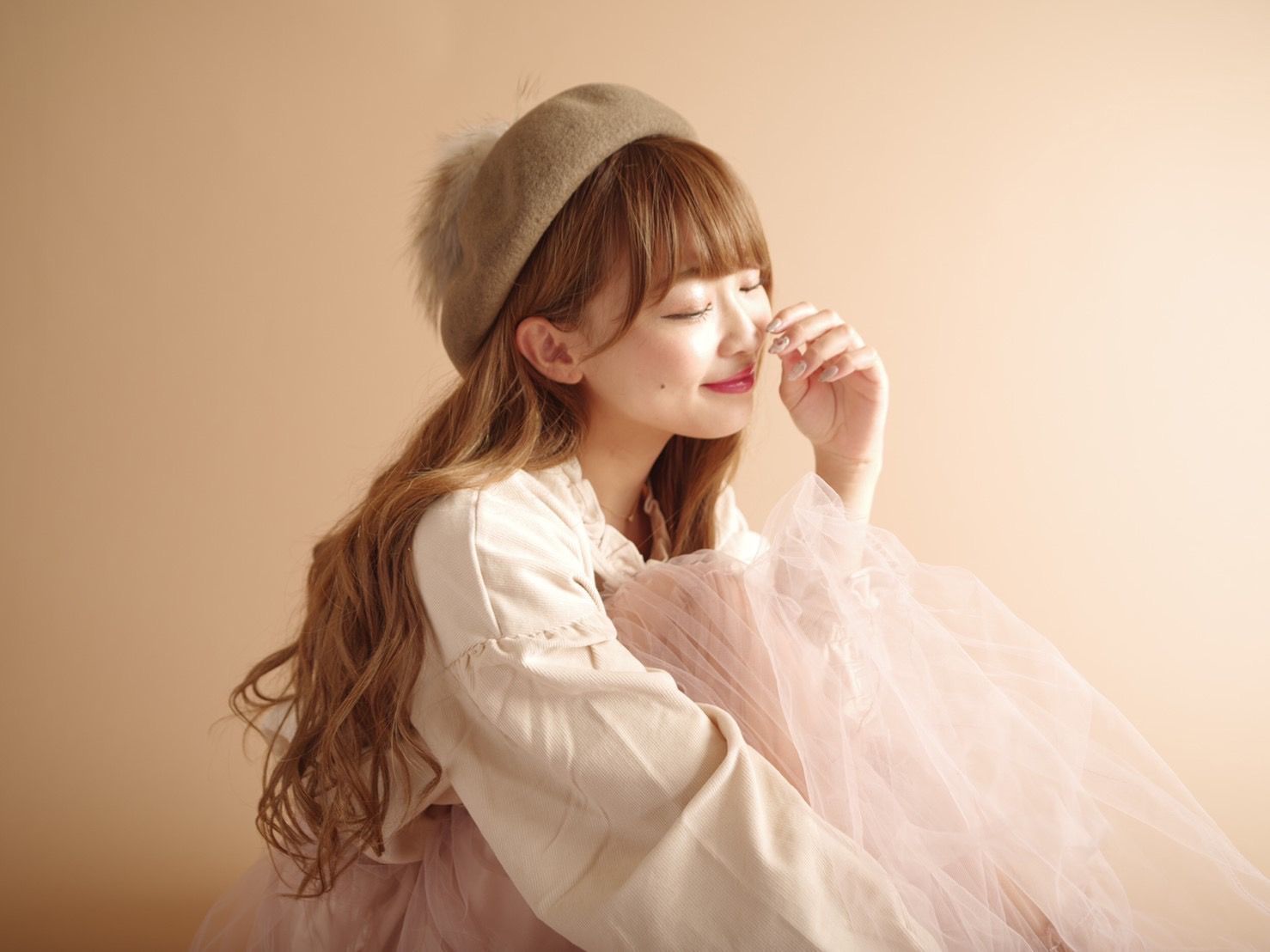 【心斎橋】≪有給休暇あり≫≪社会保険完備≫≪月給27万円スタート≫≪土日の月1日休みOK≫エクステ、着付けなども提供!色々な技術を学んで、もっとお仕事を楽しくしませんか アットホームサロン「a‐rch for hair 心斎橋店(アーチフォーヘアーシンサイバシテン)」からスタイリスト(美容師)の求人☆☆