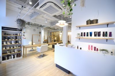 【横堤】◇◆月7,8日休み◆◇おしゃれ感漂う、キレイめな店内！形にとらわれず、臨機応変に働いていけます。一緒にサロンを盛り上げていきましょう！HaBCo hair spa（ハブコ ヘアー スパ）からアシスタント（美容師）の求人★☆