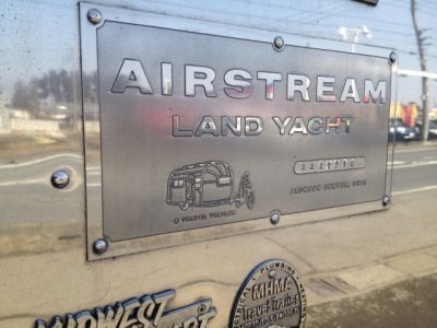 【香里園】◇◆社会保険完備◆◇エアーストリームの中で施術するカットカラー専門店！アメリカンな雰囲気でオシャレに働くならココ！「STUDIO HAIR STREAM（スタジオヘアーストリーム）」からアシスタント（美容師）の求人☆★☆