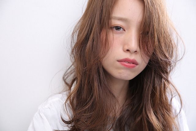 【阿倍野】≪社会保険完備&月8,9日休み≫美容に対して熱い想いをもったオーナーさんと一緒に成長していきましょう。アイラッシュも学びたい方は習得可能!ナチュラル系髪質改善サロン「truck(トラック)」からスタイリスト(美容師)の求人★☆